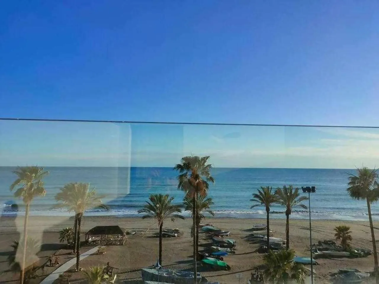 dúplex a la orilla del Mediterráneo Torrox 0*,  España